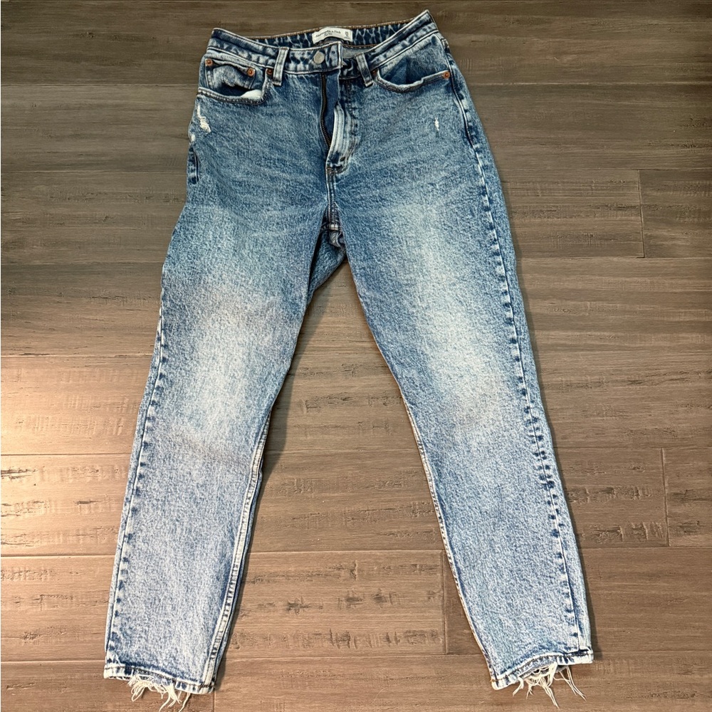 Abercrombie “The Mom” high rise jeans